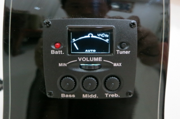 กีต้าร์โปร่งเว้าไฟฟ้า Mantic 41 นิ้ว รุ่น AG-1CE สีดำเงา สวยมาก EQ อย่างดี ของใหม่