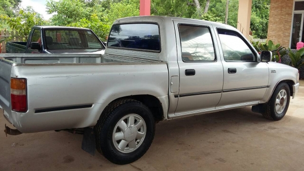 HILUX MIGHTY X 4ประตูสวยกิ๊ก HILUX MIGHTY X 4ประตูสวยกิ๊ก