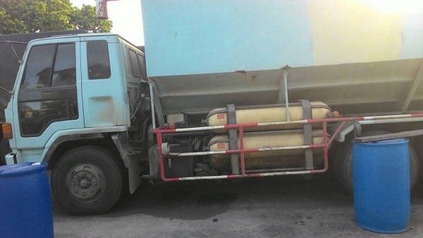 รถเบาท์บรรทุกอาหาร isuzu195 รถเบาท์บรรทุกอาหาร isuzu195