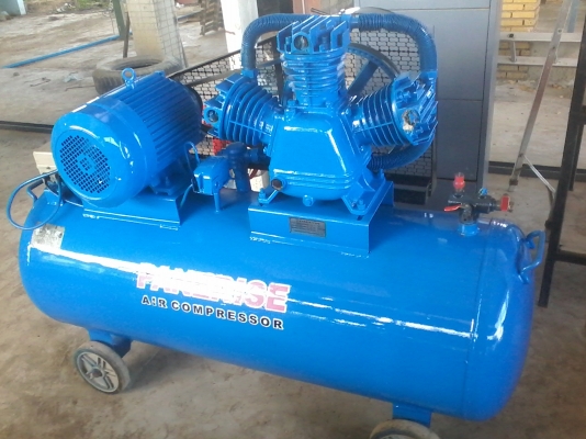 ขายปั๊มลม ยี่ห้อ PANERISE ขนาด 300 ลิตร มอเตอร์ 10 แรง 2900 รอบ/นาที ใช้ไฟ 3 เฟต(ไฟโรงงาน) ราคา 25,000 บาท