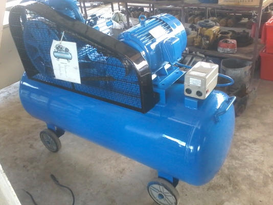 ขายปั๊มลม ยี่ห้อ PANERISE ขนาด 300 ลิตร มอเตอร์ 10 แรง 2900 รอบ/นาที ใช้ไฟ 3 เฟต(ไฟโรงงาน) ราคา 25,000 บาท