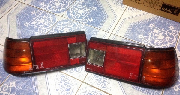 ไฟท้าย TOYOYA CORONA ST151