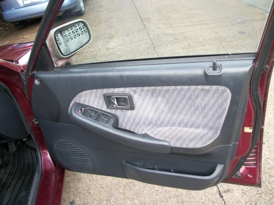 ฮอนด้า ซิตี้ เครื่อง 1500 cc ปี 97 ลดราคาแล้วครับ เหลือ 78000 บาทครับ