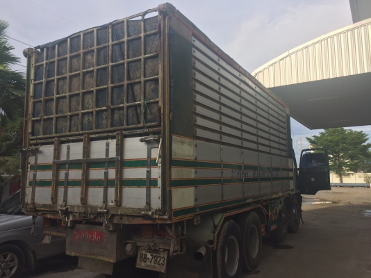 12ล้อดั้ม ISUZU 200HPเพลาเดียว