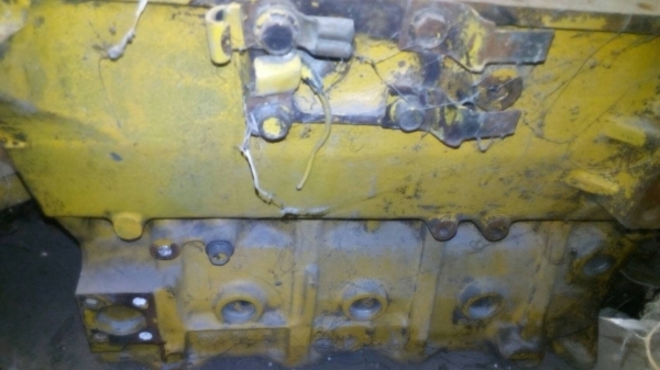 ขายเสื้อสูบรถแมคโค PC-120-5  4-D-95-L สภาพสวยรับประกันไม่มีรอยแตกร้าว