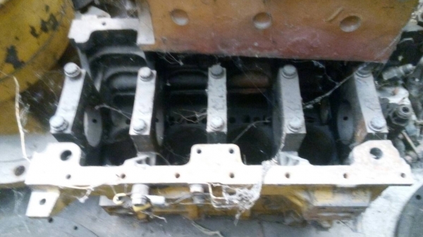 ขายเสื้อสูบรถแมคโค PC-120-5  4-D-95-L สภาพสวยรับประกันไม่มีรอยแตกร้าว