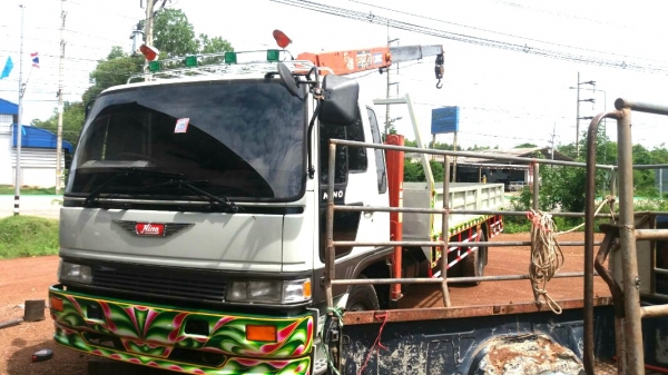 ขายด่วน รถ 6 ล้อ บรรทุกติดเครน HINO FF 195 แรงม้า