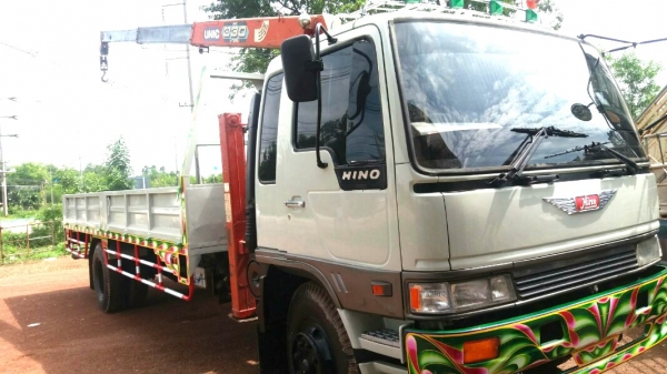 ขายด่วน รถ 6 ล้อ บรรทุกติดเครน HINO FF 195 แรงม้า