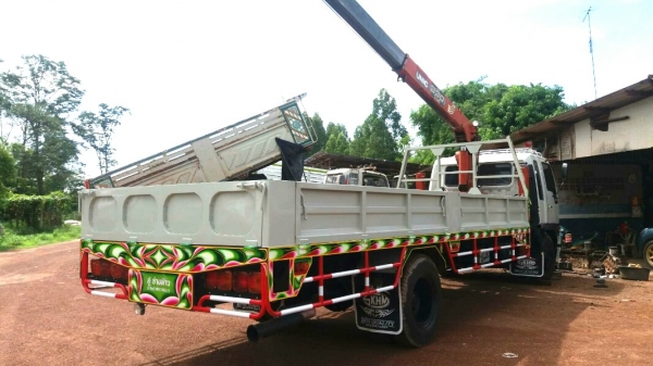 ขายด่วน รถ 6 ล้อ บรรทุกติดเครน HINO FF 195 แรงม้า