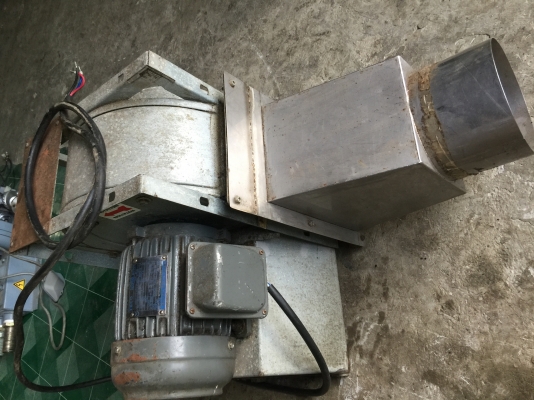 ชุดพัดลมโบร์เวอร์ดูด - เป่า ยี่ห้อ KRUGER ของเยรมัน มาพร้อมมอเตอร์แรงบิดสูงที่รอบ 925 รอบ/นาที