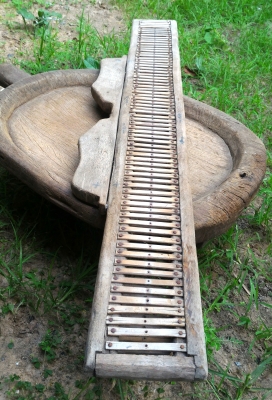 ฟืมไม้ทอเสื่อ ทอสาด ของเก่างานทำมือ งานแปลก ไว้ตกแต่งร้านค้าบ้านเรือน