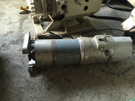 มอเตอร์เกียร์ทดดึงเปิด - ปิด ประตูม้วน ยี่ห้อ TSL ขับโหลดได้ 550 kg.