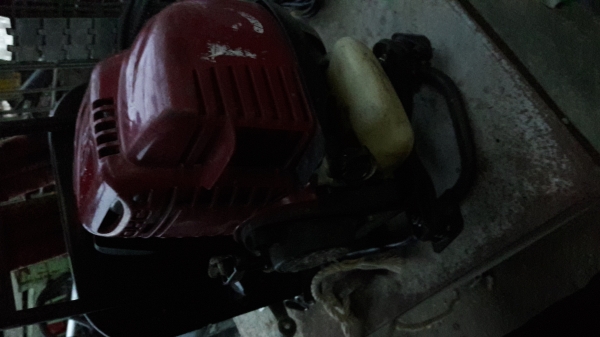 เครื่องตัดญ้าข้ออ่อน honda