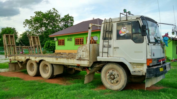 เทเลอร์ Mitsubishi รถเกี่ยวข้าว 1 เพลาด่วนๆ