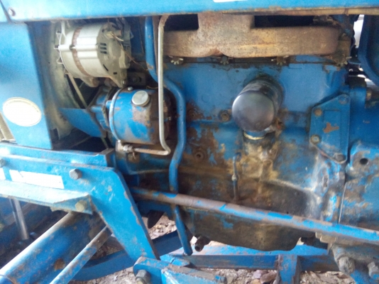 ขายรถไถ่ฟอร์ด 6600  แท้ทั้งคัน  .พร้อมใช้งาน.เล่มพร้อมติดมือ....