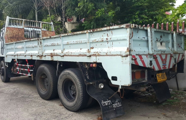 ขาย(กะบะเหล็ก)บรรทุก ยาว6.30ม กว้าง 2.50ม สภาพดีสวย ราคาถูกๆ 45,000บ พร้อมประกอบใช้งาน