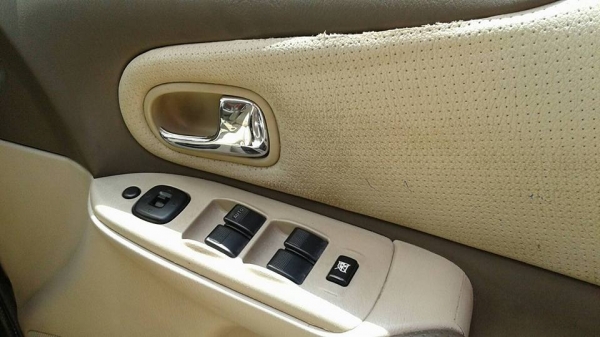 @@@____ขายรถซีดาน Ford Laser Tierra vxi ปี 2003 @@@____ขายรถซีดาน Ford Laser Tierra vxi ปี 2003