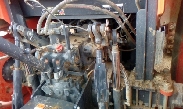 ขายดาวน์ รถไถคูโบต้า Kubota M 108S รถใช้งานน้อย 1,XXX ชั่วโมง