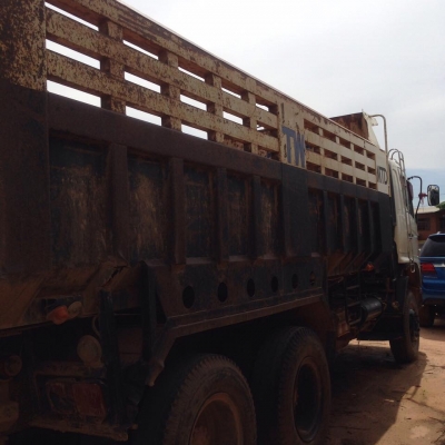 ขายกะบะดั้มท้องเรือ อู่เสรีชัย ดั้มเสาธง ถอดลงจากรถ Hino สนใจ0932795977