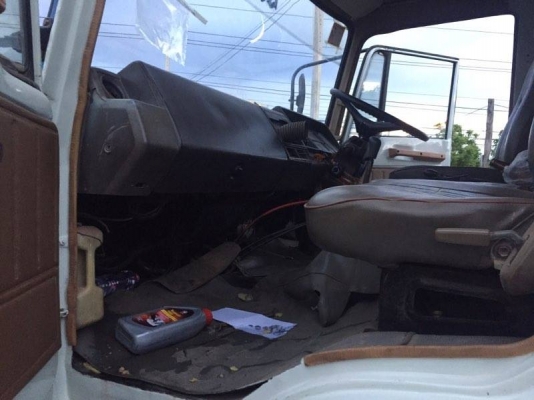 10ล้อ2เพลาดั้ม HINO SUMO FM226 EM100-220 แรง ฝาเหลี่ยม (เครื่อง1M/ใบคุม) เกียร์เดิม ช่วงล่างเดิม คัสซีดี หัวสีใหม่ พาวเวอร์/ทริฟฟี่/สโลวเดิม กระบะดั้มเหล็ก5.80ม. สีใหม่ ยาง65\% รถเก็บงาน พร้อมสีสันใหม่ พร้อมใช้ เล่มฯ ครบ **ขาย HINO FM