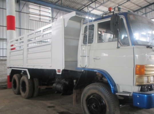 10ล้อ2เพลาดั้ม HINO SUMO FM226 EM100-220 แรง ฝาเหลี่ยม (เครื่อง1M/ใบคุม) เกียร์เดิม ช่วงล่างเดิม คัสซีดี หัวสีใหม่ พาวเวอร์/ทริฟฟี่/สโลวเดิม กระบะดั้มเหล็ก5.80ม. สีใหม่ ยาง65\% รถเก็บงาน พร้อมสีสันใหม่ พร้อมใช้ เล่มฯ ครบ **ขาย HINO FM