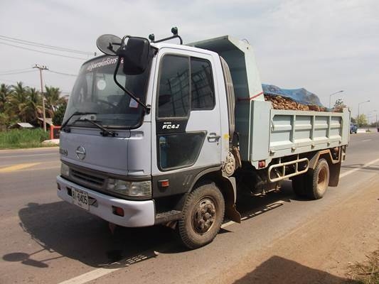 ฝากขายรถ 6 ล้อดั้ม FC4J  140 แรง สภาพพร้อมใช้