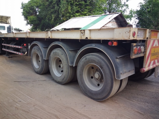 ขายหางเทรลเลอร์พื้นเรียบ สามมิตร 3 เพลา  ปี 57 ยังเป็นชุดจด