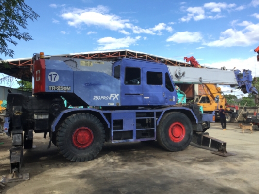 เครนให้เช่า 0806802259