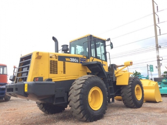 รถตักล้อยาง KOMATSU WA380-6 สภาพสวยพร้อมใช้