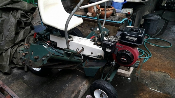 รถตัดหญ้าเเบบสวนหน้าบ้าน สนามกอฟล์ สนามเเบบสกรีนเฮด 3 เเก๊งด้วย