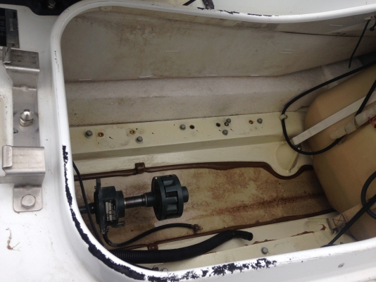 ขายบอดี้เปล่า เจ้ทสกีyamaha. ห้องเครื่องสวย กว้าง