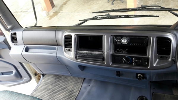 6 ล้อดัมพ์ HINO รุ่น FC9JELA  เครื่อง 175 แรงม้า จดทะเบียนปี 2552