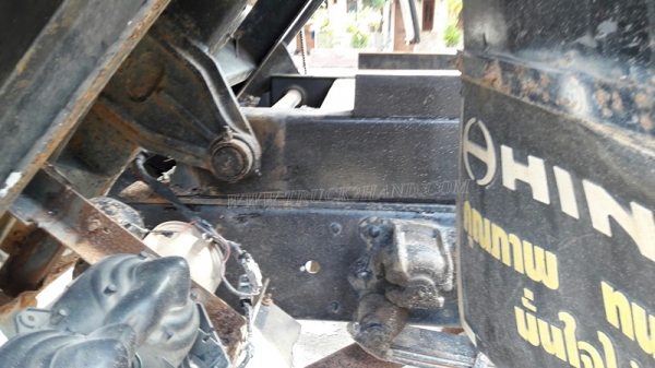 6 ล้อดัมพ์ HINO รุ่น FC9JELA  เครื่อง 175 แรงม้า จดทะเบียนปี 2552