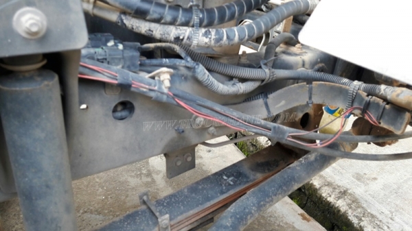 6 ล้อดัมพ์ HINO รุ่น FC9JELA  เครื่อง 175 แรงม้า จดทะเบียนปี 2552