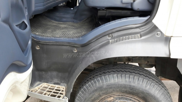 6 ล้อดัมพ์ HINO รุ่น FC9JELA  เครื่อง 175 แรงม้า จดทะเบียนปี 2552