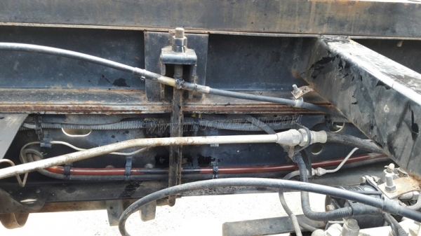 6 ล้อดัมพ์ HINO รุ่น FC9JELA  เครื่อง 175 แรงม้า จดทะเบียนปี 2552