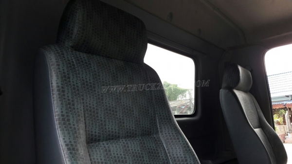 6 ล้อดัมพ์ HINO รุ่น FC9JELA  เครื่อง 175 แรงม้า จดทะเบียนปี 2552