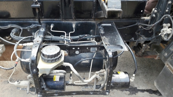 6 ล้อดัมพ์ HINO รุ่น FC9JELA  เครื่อง 175 แรงม้า จดทะเบียนปี 2552