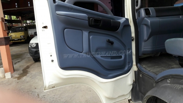 6 ล้อดัมพ์ HINO รุ่น FC9JELA  เครื่อง 175 แรงม้า จดทะเบียนปี 2552