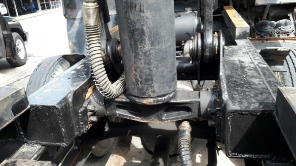 6 ล้อดัมพ์ HINO รุ่น FC9JELA  เครื่อง 175 แรงม้า จดทะเบียนปี 2552