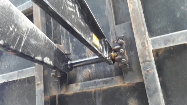 6 ล้อดัมพ์ HINO รุ่น FC9JELA  เครื่อง 175 แรงม้า จดทะเบียนปี 2552