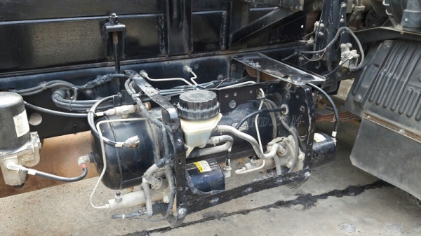 6 ล้อดัมพ์ HINO รุ่น FC9JELA  เครื่อง 175 แรงม้า จดทะเบียนปี 2552