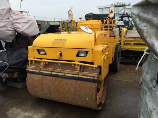 รถบด 3.2 ตัน Meiwa รุ่น MUC-401 ปี 1996 เครื่อง Isuzu 3LD1 นำเข้าจากญี่ปุ่นครับ