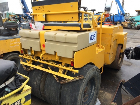 รถบด 3.2 ตัน Meiwa รุ่น MUC-401 ปี 1996 เครื่อง Isuzu 3LD1 นำเข้าจากญี่ปุ่นครับ