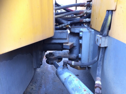 รถบด Sumitomo รุ่น HW30VW ปี 1996 เครื่อง Isuzu 3LD1 นำเข้าจากญี่ปุ่น ราคาถูกครับ