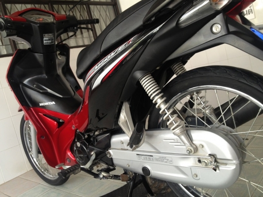 Wave110i ตัวใหม่ สต๊าดมือ วิ่ง8000 ปี58 (ของแถม 4 รายการ) Wave110i ตัวใหม่ สต๊าดมือ วิ่ง8000 ปี58 (ของแถม 4 รายการ)