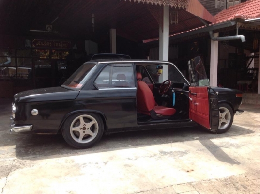 ขาย BMW 1600-2. กันชนสั้นแท้ๆครับ