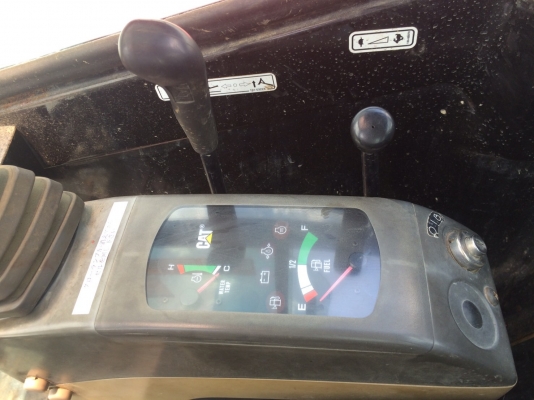 CAT 304CR สภาพสวย ชั่วโมงน้อย เดิมๆจากญี่ปุ่นเลยครับ โทร.090-986-2521 อ๊อบ