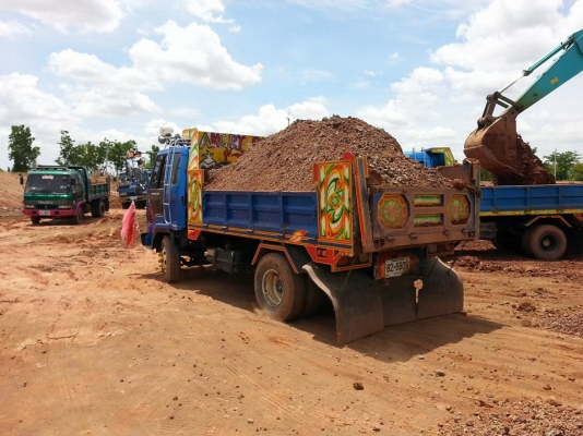 ขายรถ6ล้อ ดั้มร็อกกี้195แรง พ.เพาเวอร์ เบรกทิฟฟี่ ภายในสวย แอร์เย็น ยาง825 ขอบ16 รถสวยสภาพดี เอกสารเล่มทะเบียนพร้อมโอน ราคา670,000 สนใจโทร 090-8588220คุณนะ 093-3258446คุณบิว หรือเข้าดูสินค้าอื่นๆได้ที่ www.narong2truck.com www.truck.in.th/498 หรือเพจFaceb