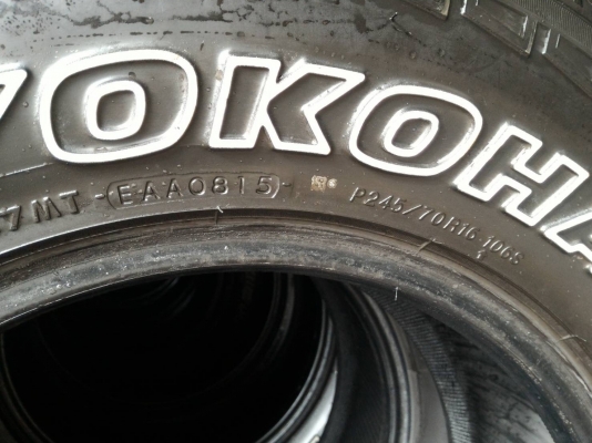 ขายยาง Yokohama 245 x 70 x 16 AT ปี  15